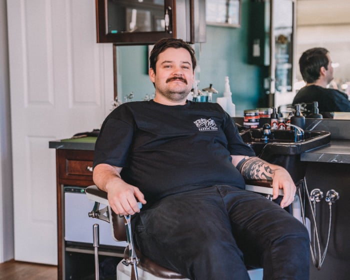 ‘I don’t want to be known as a hero’: barber who rushed to help Helen Haines praised by PM