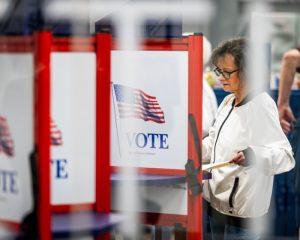 I’ve mailed off my vote in the US midterms. It will be a nail-biting watch, but easier from outside Trump’s America | Eleanor Limprecht